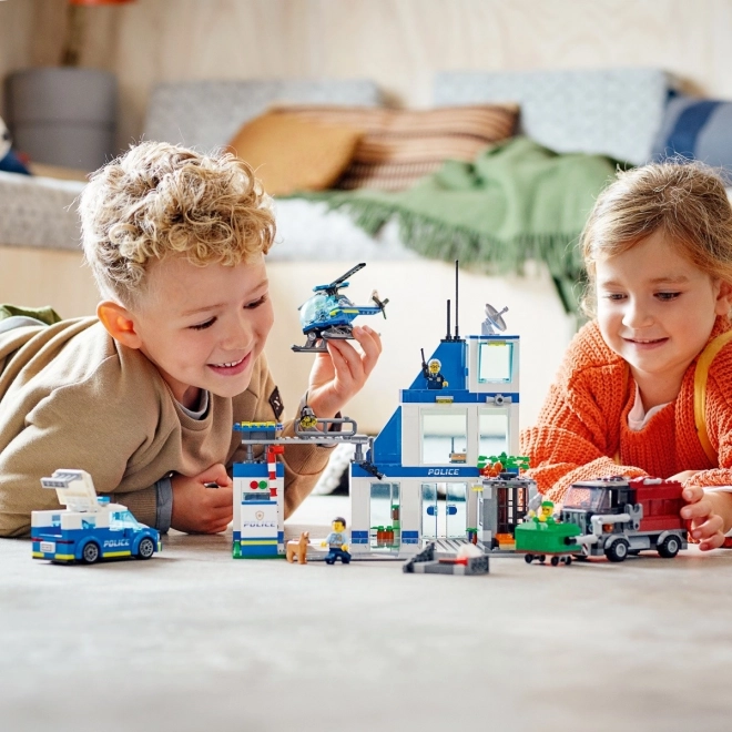 LEGO City 60316 Poste de police