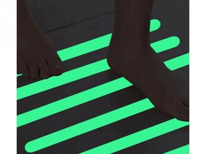 Ruban fluorescent brillant dans l'obscurité