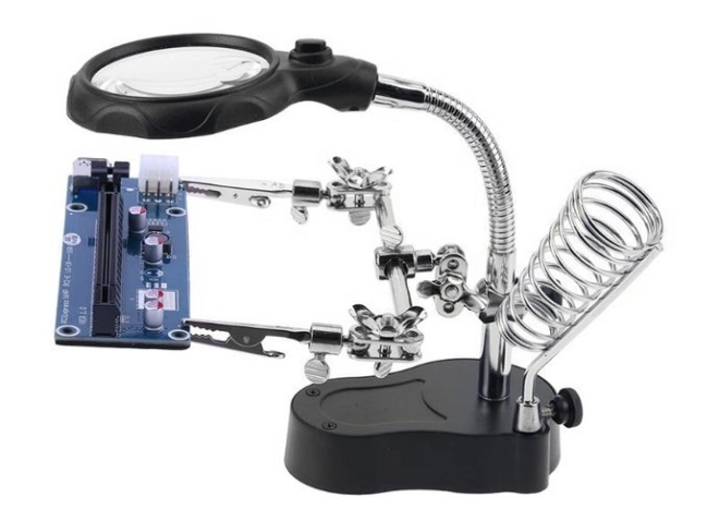 Troisième main avec loupe et éclairage LED