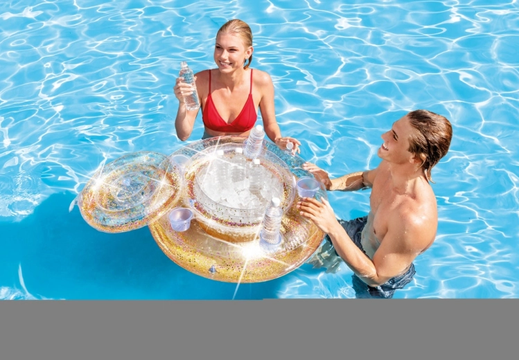 Idéal pour les Fêtes à la Piscine