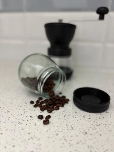 Moulin à main pour café et épices
