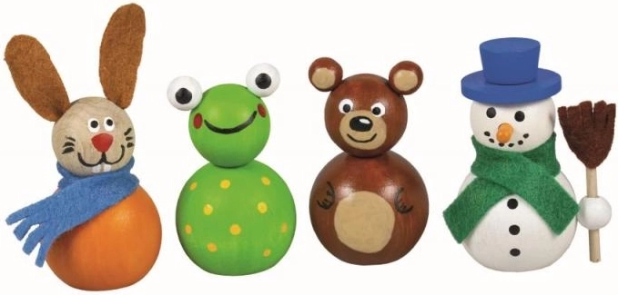 Trois adorables figurines en bois naturel