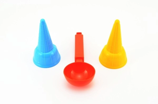 Ensemble de crème glacée - 2 cônes + cuillère en plastique dans un filet 8x18cm