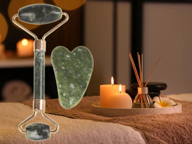 Rouleau de massage en jade pour le visage et plaque