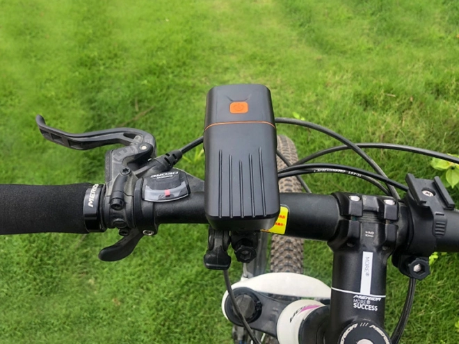 Ensemble de lumières LED avant et arrière pour vélo avec chargement USB