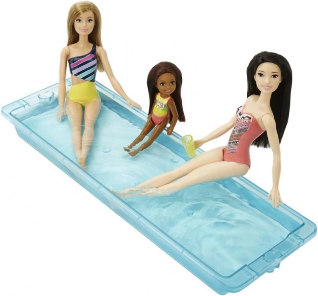 Piscine avec toboggan pour un maximum de fun