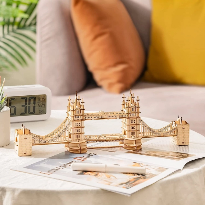 RoboTime puzzle en bois 3D pont Tower Bridge éclairé