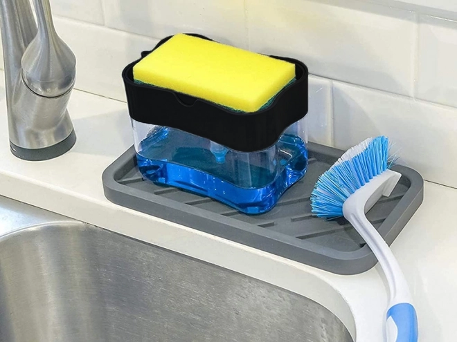 Distributeur de savon et éponges