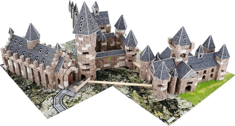 Partie d’un château de Poudlard modulaire