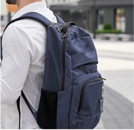 Design élégant et robuste pour le voyage