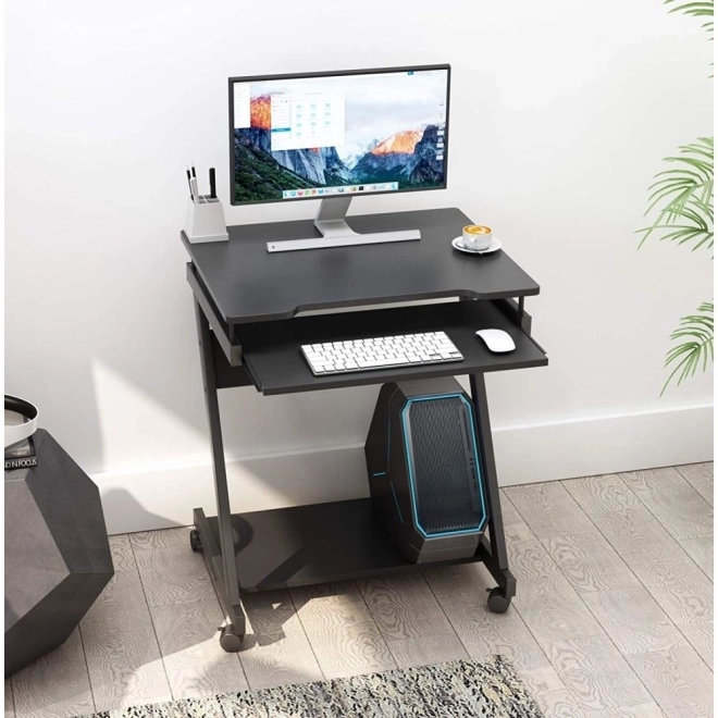 Bureau d'ordinateur moderne et compact avec tablette coulissante et roulettes