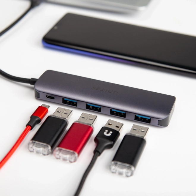 Hub USB 4x USB 3.1 Gen1 microUSB alimentation