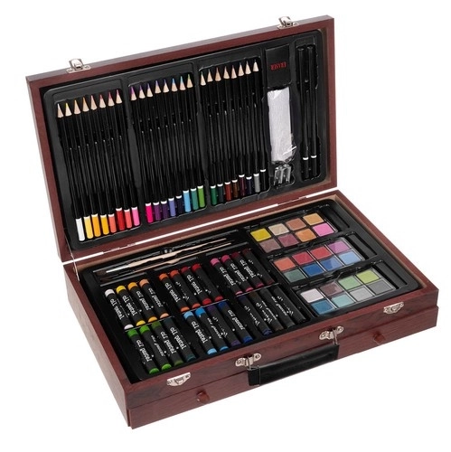Ensemble de peinture dans une valise