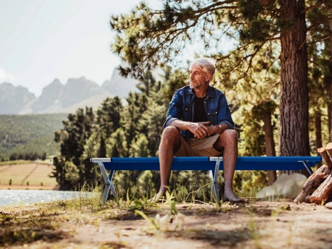 Lit de camping pliant canadien