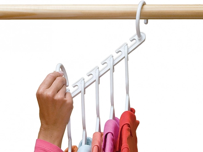Organisateur de cintres pour armoire