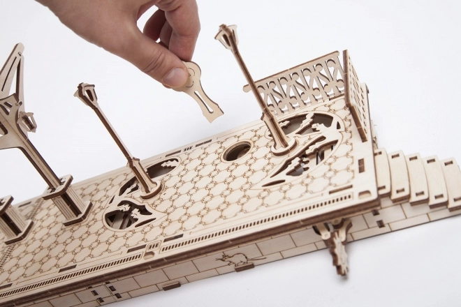 Ugears puzzle 3D - Gare 196 pièces