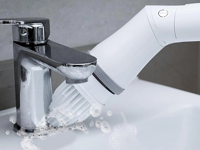 Brosse rotative électrique pour carreaux et joints
