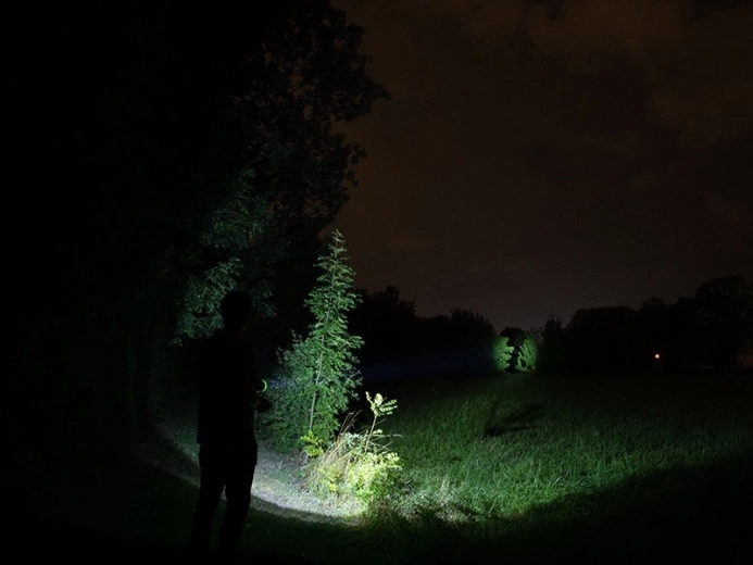 Portée lumineuse puissante de 500 m