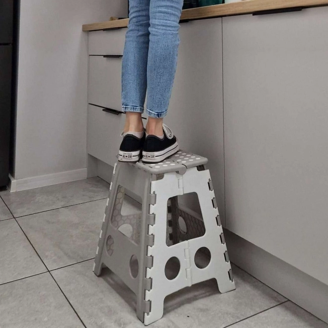 Tabouret pliant antidérapant 39 cm gris clair