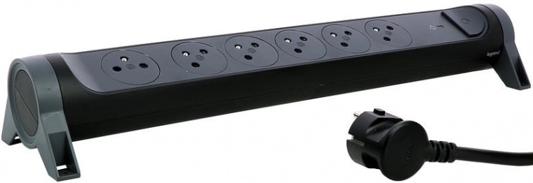 Six prises pour plusieurs appareils