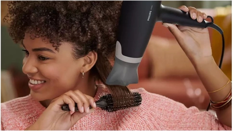 Ionisation pour des cheveux lisses et brillants