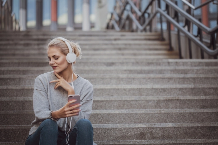 Liberté grâce au câble détachable