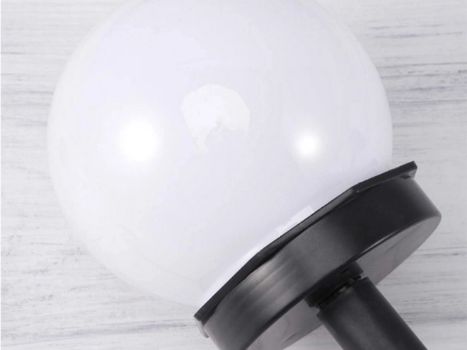 Lampes de jardin solaires boules blanches avec éclairage LED