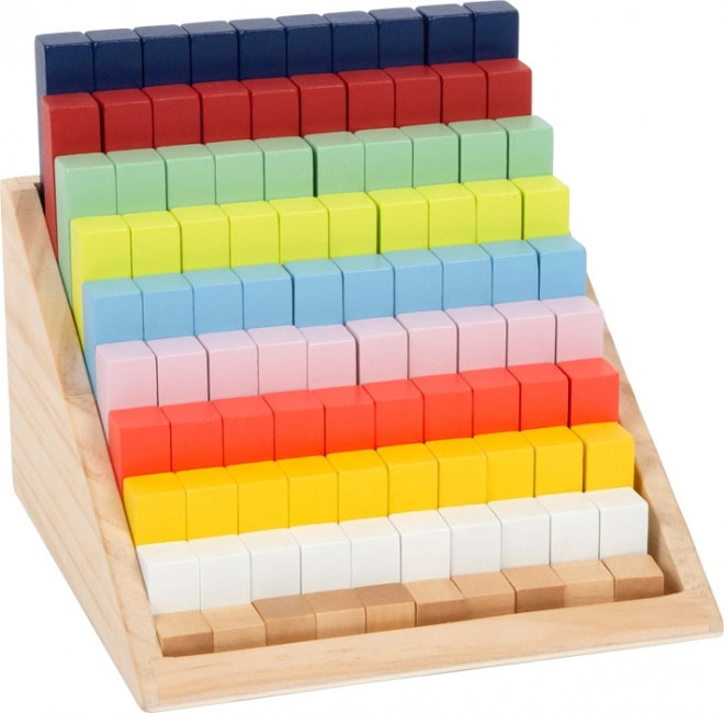 Cubes mathématiques en bois éducatifs dans une boîte