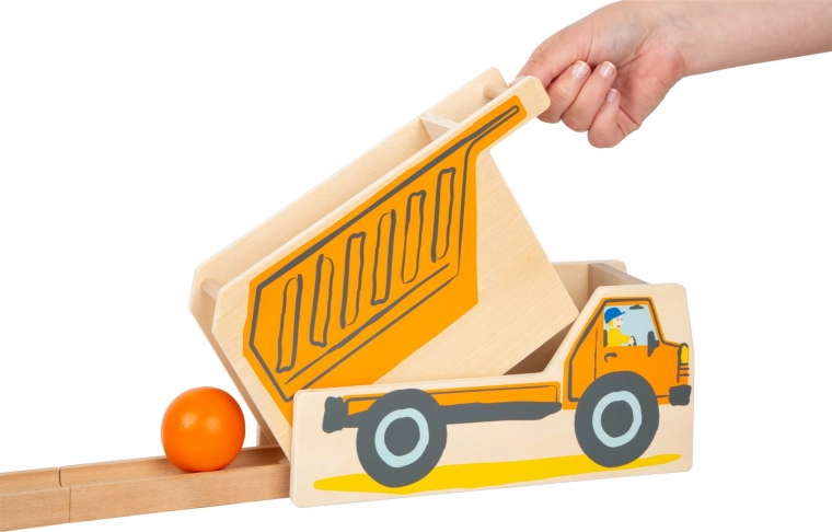 Engins de chantier en action : pelle mécanique et benne