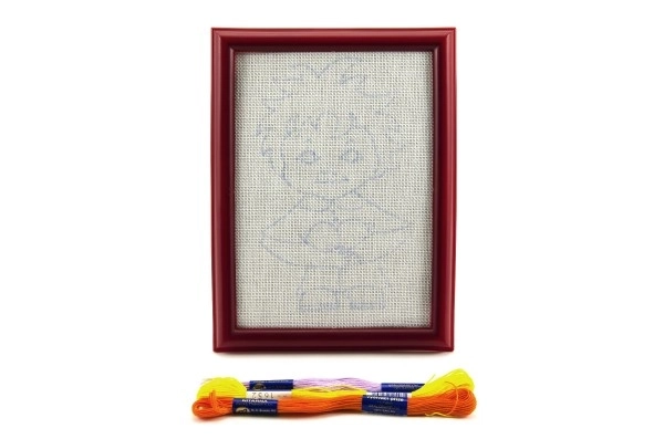 Broderie pour enfants avec cadre