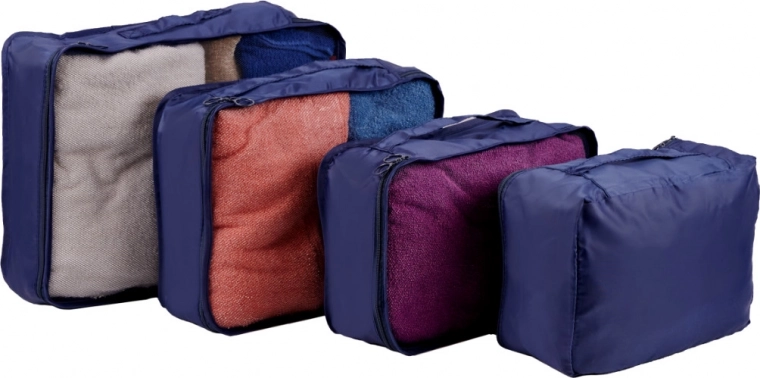 Quatre cubes pour vêtements pour une visibilité maximale