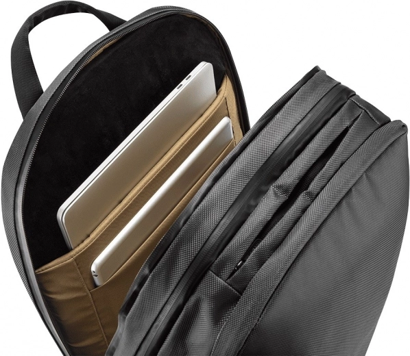 Rangement sécurisé pour ordinateur 17″