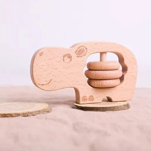 Hippopotame hochet en bois