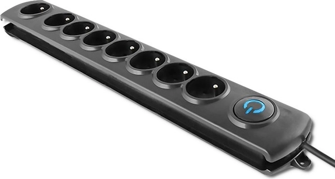 8 prises et 3 m de portée