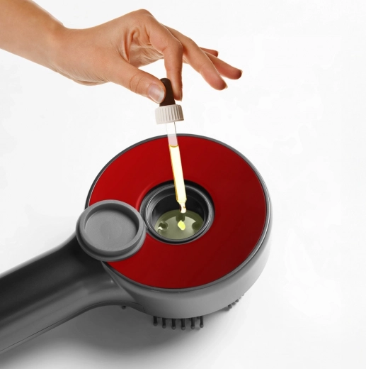 Réservoir de sérum intégré