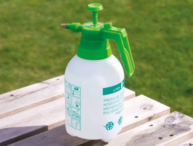 Pulvérisateur à pression manuelle 3 litres