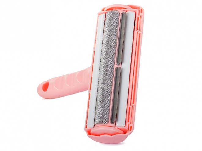Rouleau rose pour enlever les poils