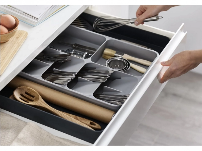 Organisateur pour ustensiles de cuisine dans une boîte de rangement