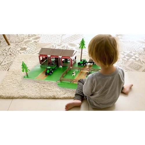 Ferme avec animaux + 2 tracteurs avec remorque