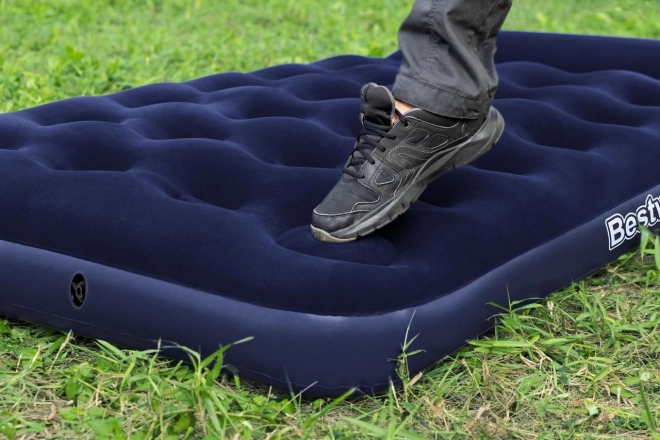 Matelas en velours avec pompe 188/99/28 cm Bestway