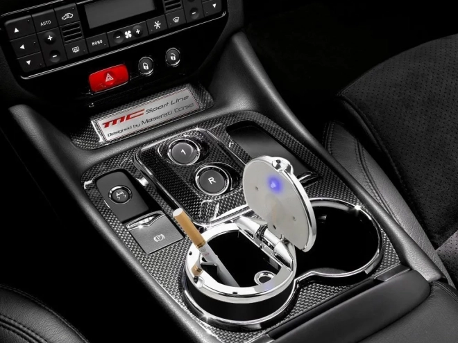 Cendrier de voiture avec éclairage LED