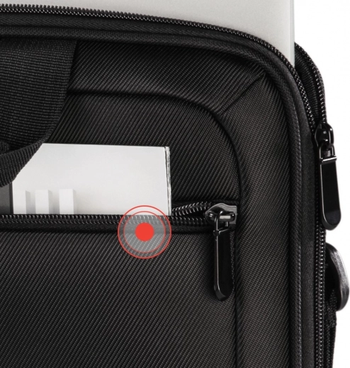 Poche frontale pratique