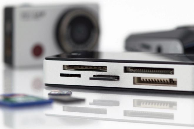lecteur de cartes mémoire 5 ports USB 3.0 SuperSpeed