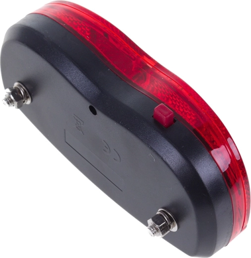 Montage facile sur porte-bagages (entraxe 8 cm)