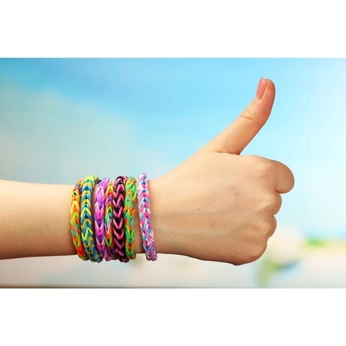 Fabrication de bracelets DIY avec élastiques 18082