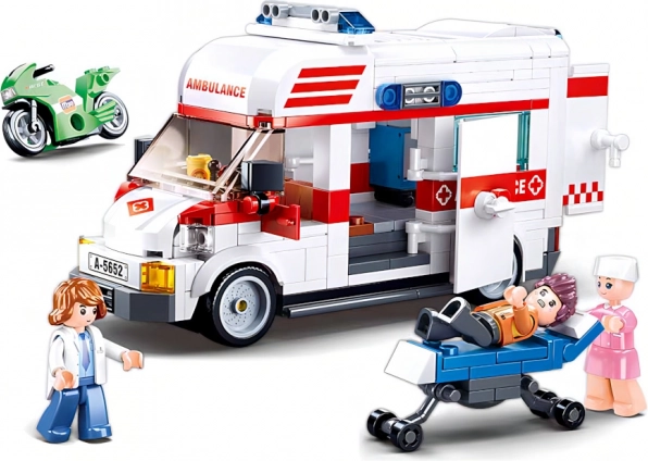 Trois figurines avec parties articulées