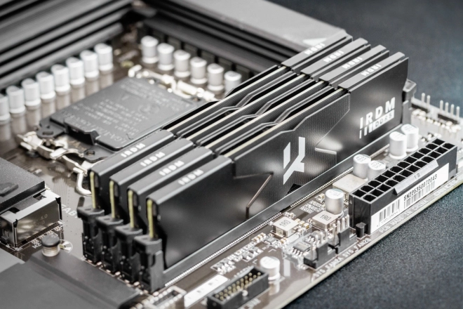 Mémoire DDR5 64GB IRDM noire
