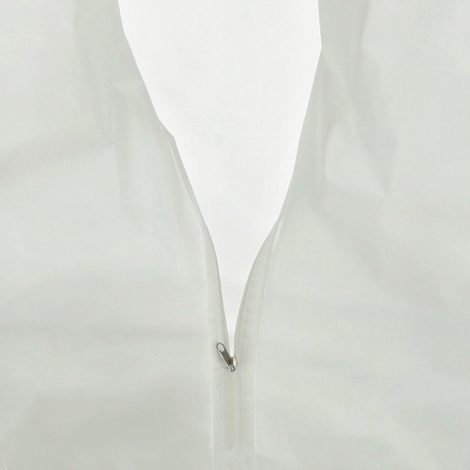Housse à vêtements transparente