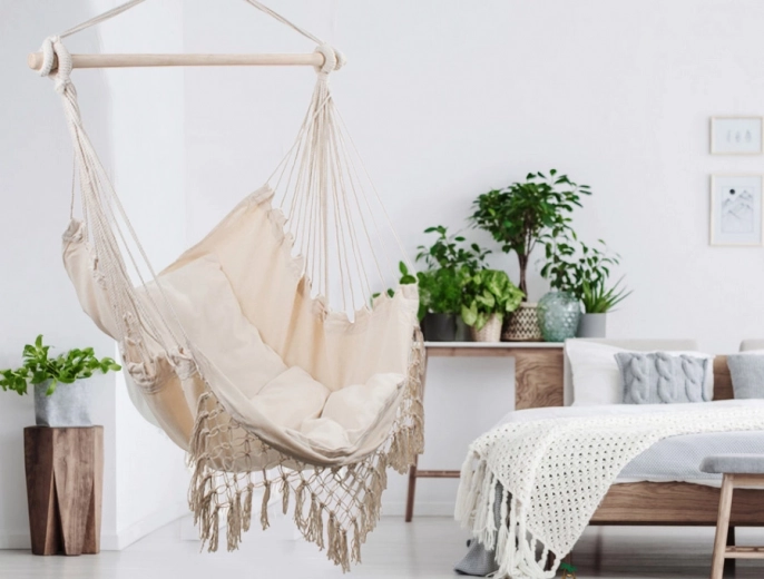 Design boho avec macramé et coussins