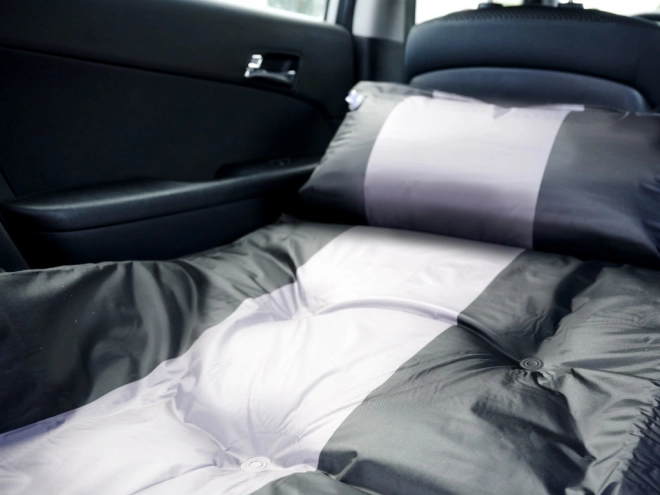 Matelas gonflable pour voiture 180x120cm noir
